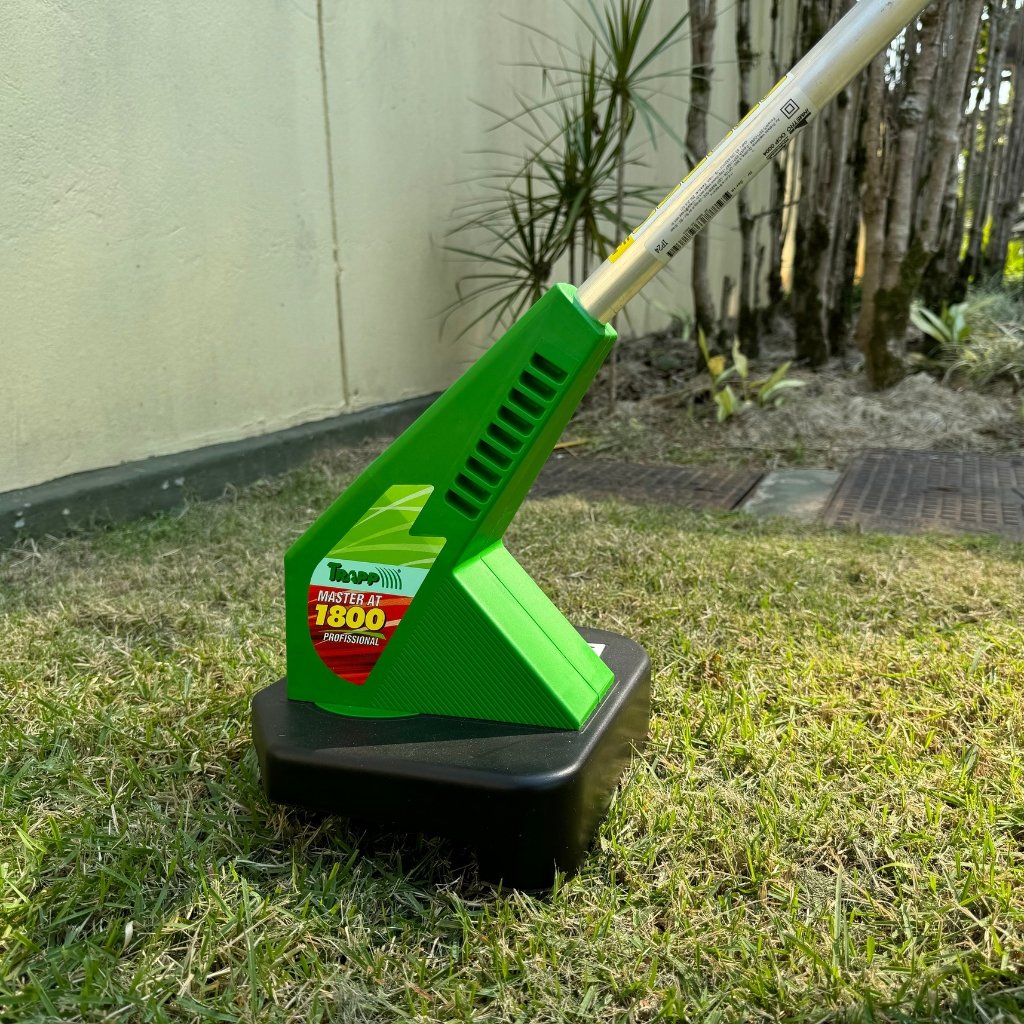 Aparador de Grama Elétrico Master AT 1800 - 220V Trapp