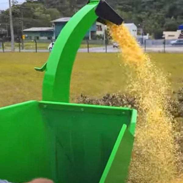 Trituradores de Galhos e Resíduos Orgânicos TR 600T - Trapp